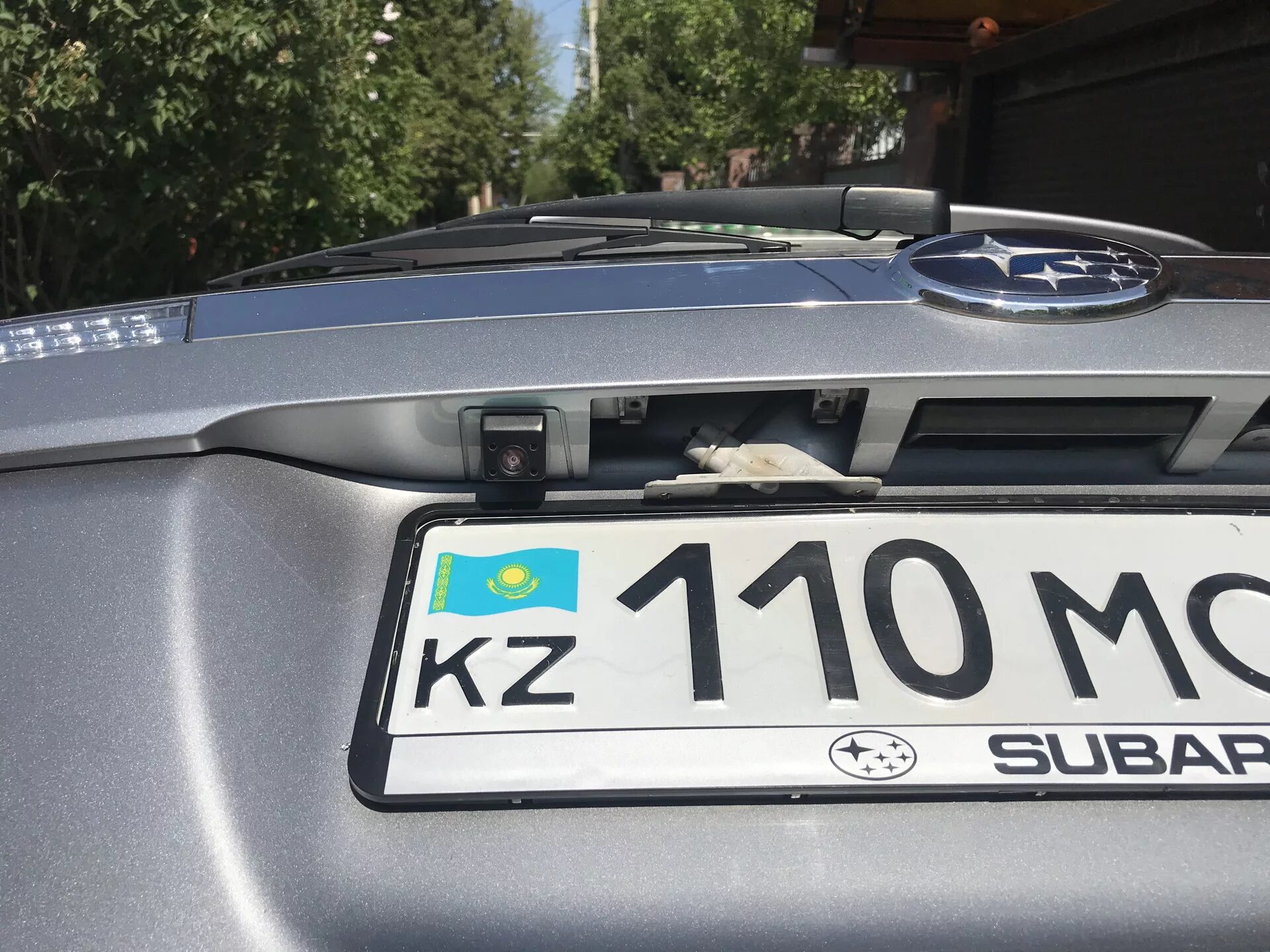 Камера заднего вида Субару Импреза Седан (Subaru Impreza Sedan 2007-2012). Доста