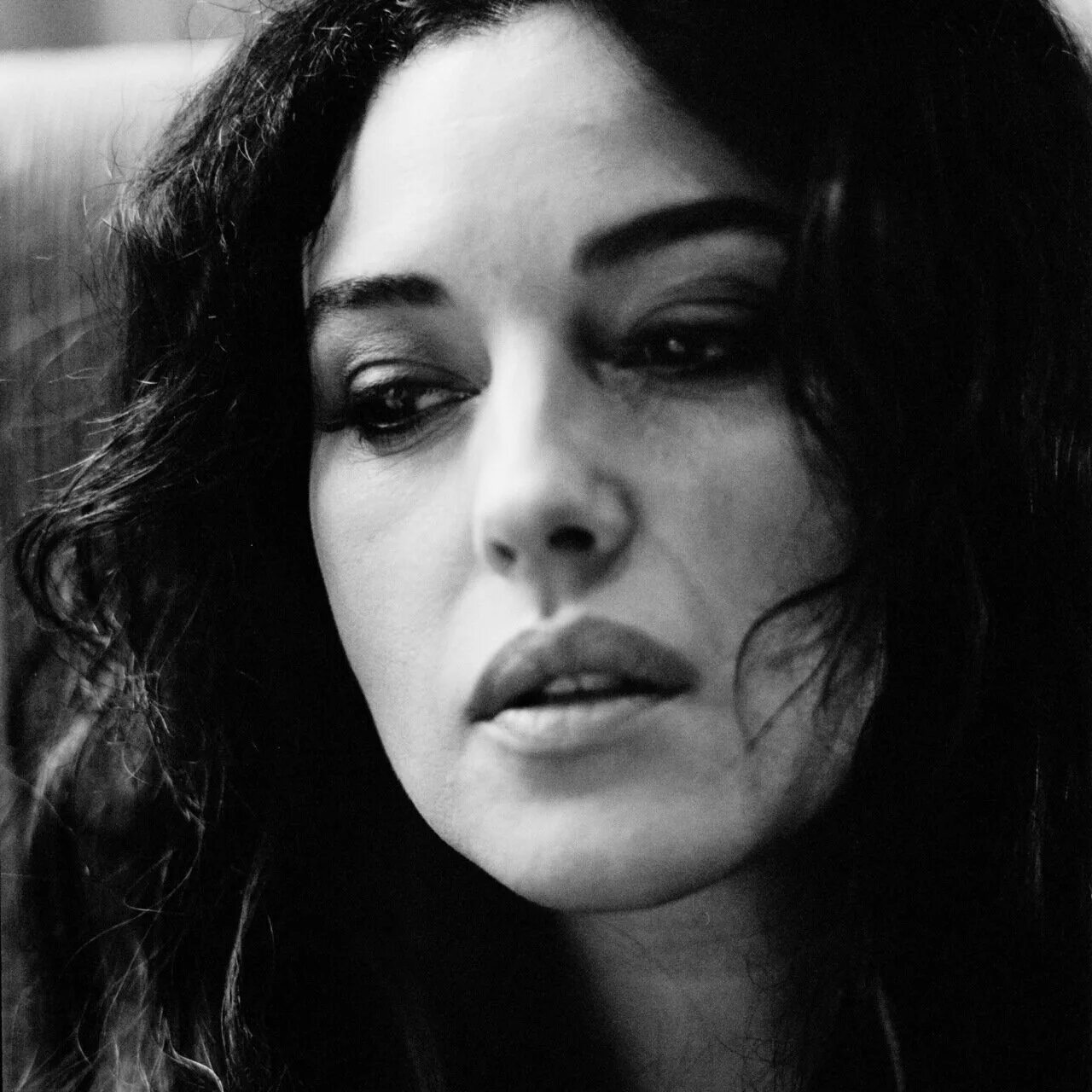 Беллучи шелтон. Беллучи шелтон. Простые итальянские женщины. Monica bellucci в молодости. Беллучи шелтон.