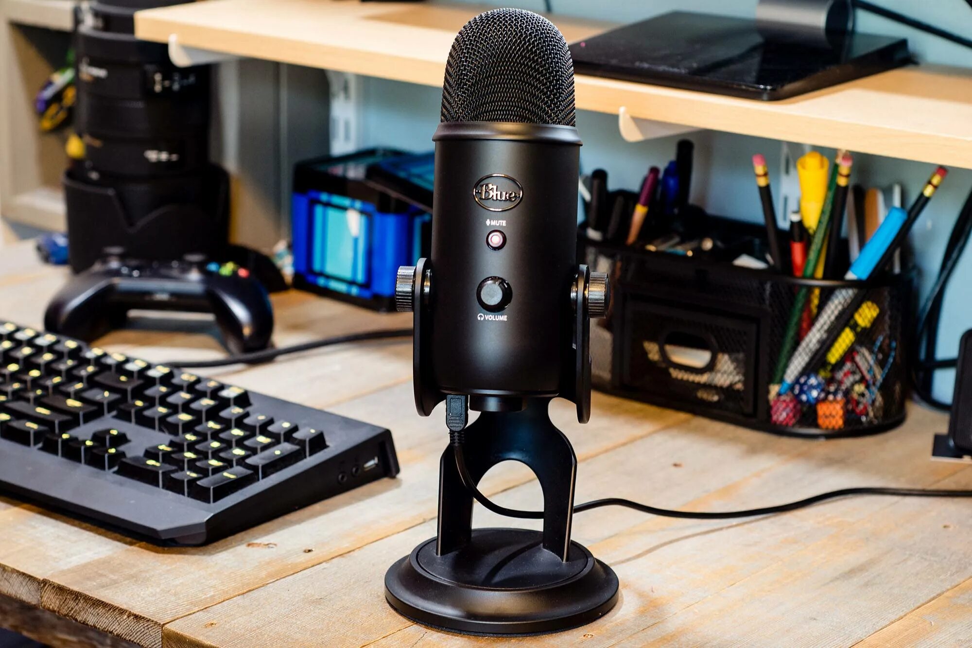 Выбираем игровой микрофон. Микрофон blue yeti. blue yeti blackout. blue yeti микрофон конденсаторный. микрофон для стрима blue yeti.