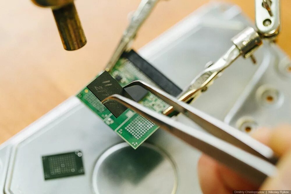 Hdd 525. Hdd1524. Устройство анешего жёсткого диска. Wd 3308a hdd. Seagate 250 gb freeagent.