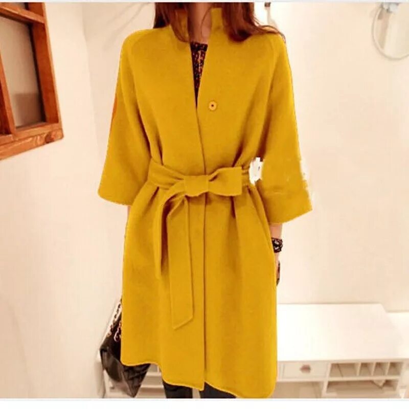 Женское пальто. Желтое осеннее пальто. Желтое пальто женское. Пальто с поясом женское.