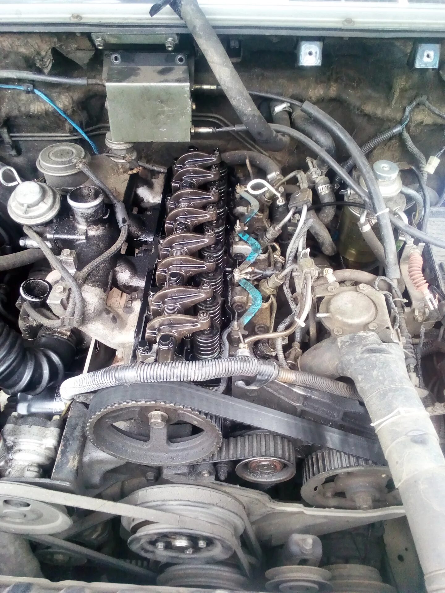 Клапанный механизм 4d56. Протяжка гбц mitsubishi l200. Момент затяжки гбц 4д56 паджеро. Клапанный механизм митсубиси 4d56. Зазоры клапанов митсубиси спорт 2.