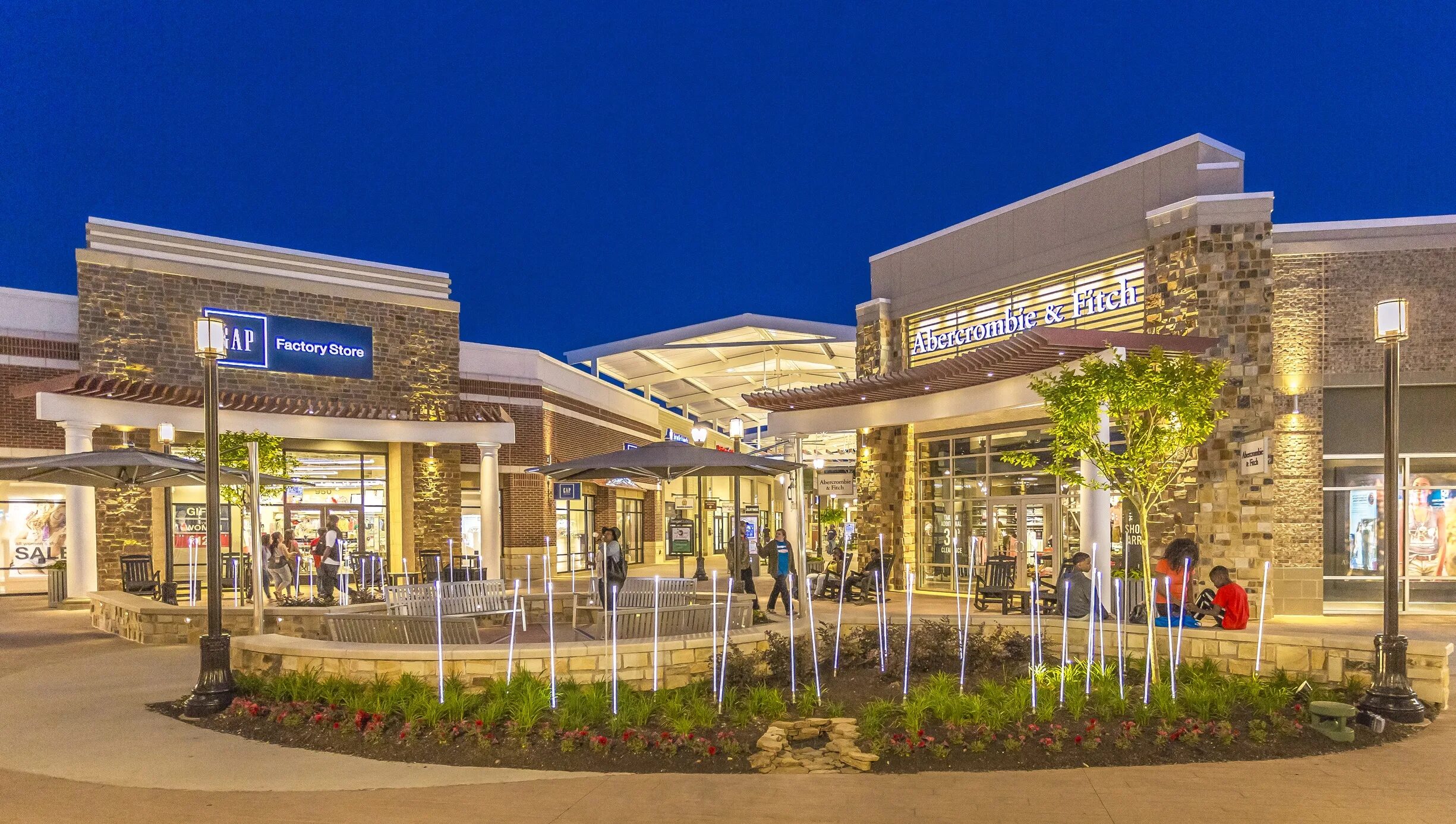 Аутлет хайнань. Tom ford бутик. Аутлеты сша. Современный аутлет. Аутлет хайнань.