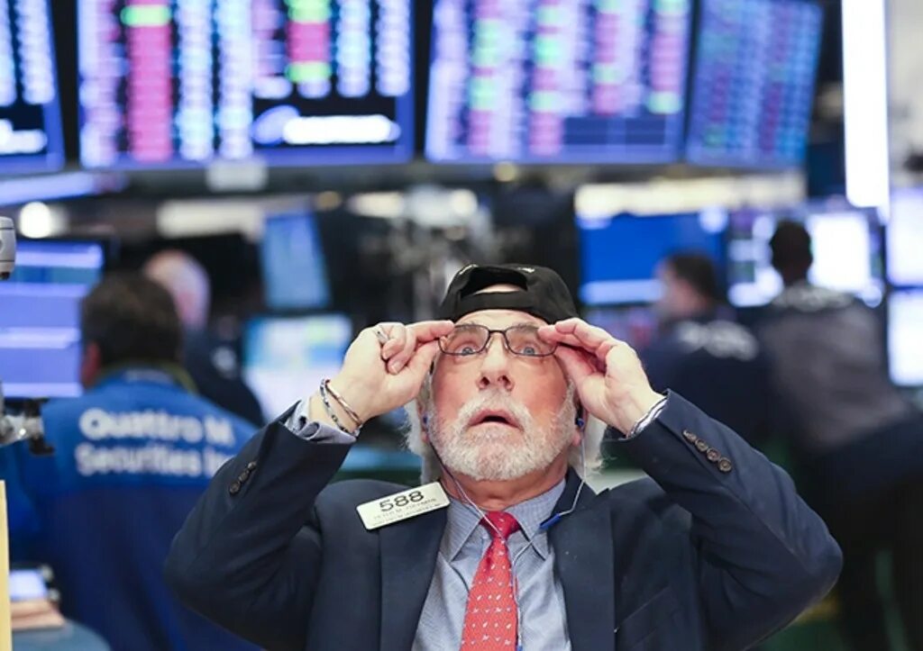 Торги на токийской бирже. Трейдеры на бирже. Время работы биржи часы. Обвал фондового рынка. График открытия бирж.