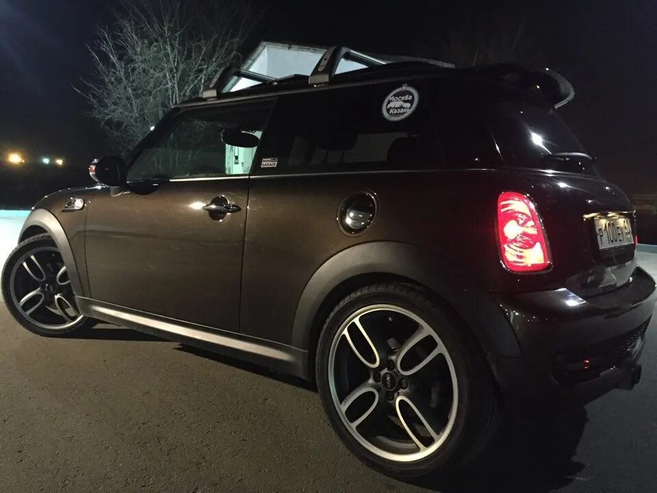 Диски мини купер. Mini cooper countryman r60. Колеса mini cooper r56. Mini r17 f56 jcw. Диски мини купер.