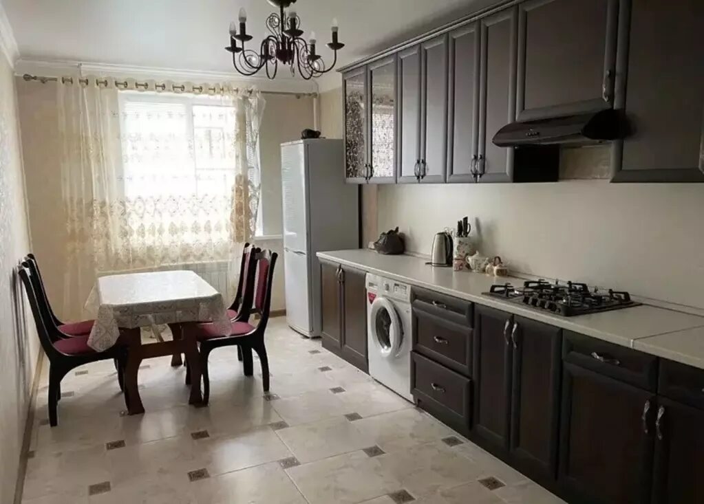 Авито снять квартиру на длительный срок каспийск. Каспийск квартира кухня. Авито снять квартиру на длительный срок каспийск. Каспийск улица ленина 86. Ремонты в каспийске в квартире фото.