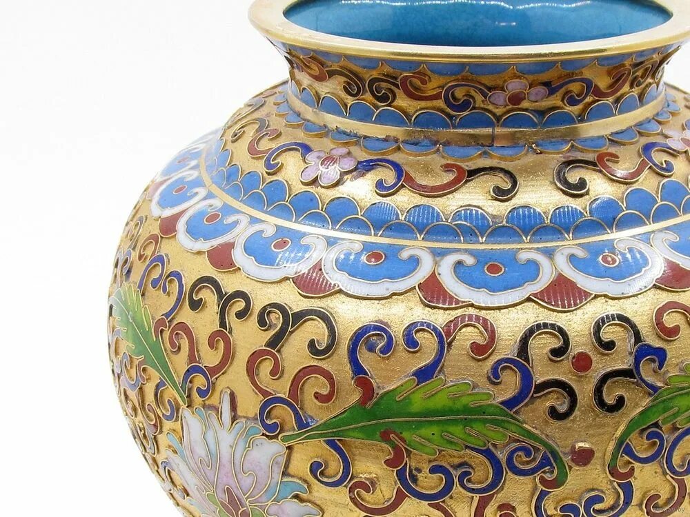 Ваза эмаль клуазоне китай. Клуазоне китайская эмаль перегородчатая. Перегородчатая эмаль династия цинь. Китайская эмаль. Китайская эмаль.
