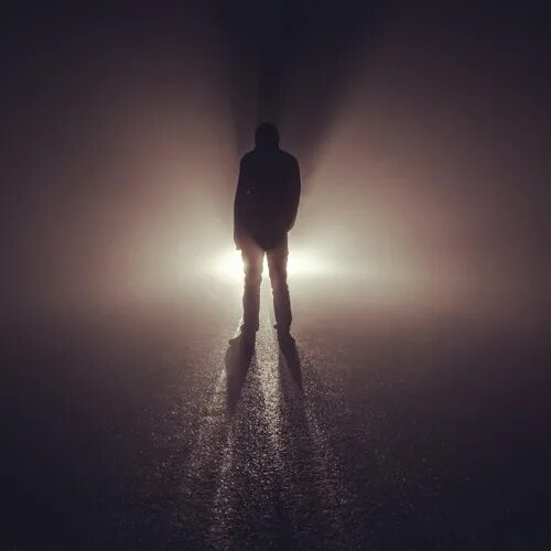 Аватарка человек вдали. Интроверт ава. Афоризмы про интровертов. Эстетика интроверта. Одинокий интроверт.