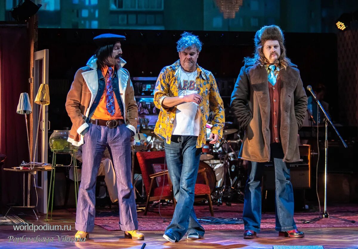 Энергичные люди спектакль губернский театр. Энергичные люди спектакль губернский театр. Ирина мазуркевич спектакль энергичные люди. Губернский театр энергичные люди. Энергичные люди спектакль губернский.