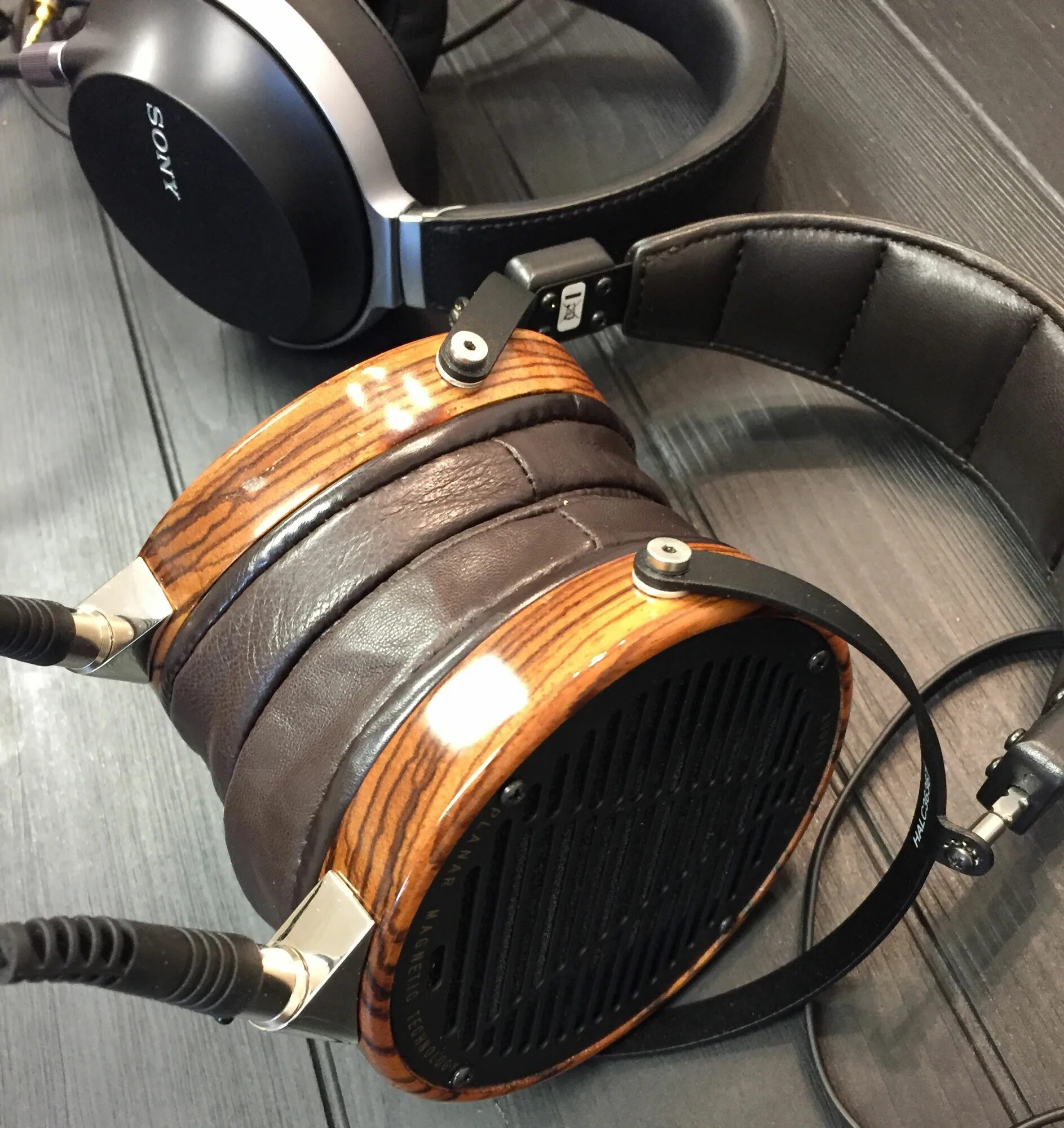 Наушники audeze x. Стереотелефоны. Наушники audeze lcd-5. Наушники audeze lcd-mx4. Наушники audeze lcd-5.