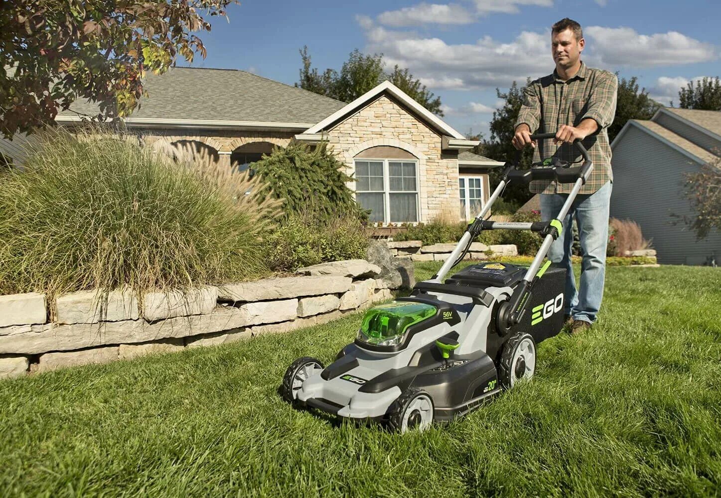 Lawn mower. Газонокосилка Ego Power+ lm2000. Газонокосилка Black+Decker lm2000. Газонокосилка GREENWORKS LM 2000. Газонокосилка countryside Akku Cordless Lawn Mower qt3035b.