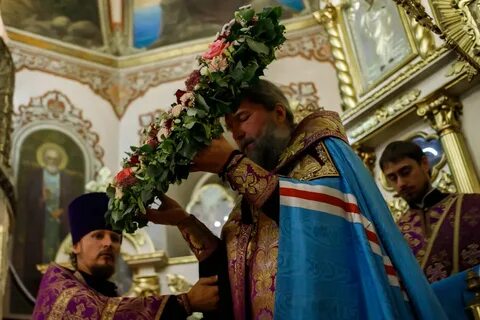 Спас богослужение
