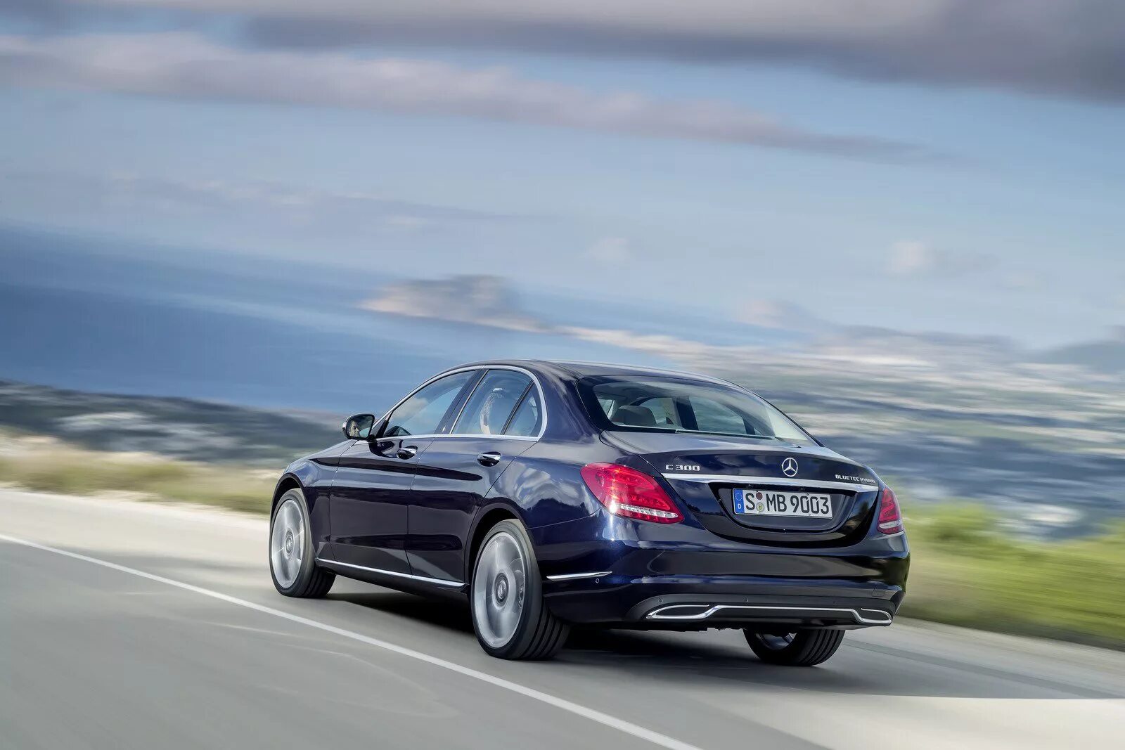 Mercedes-benz c-class 2015. Автомобиль мерседес с класс. Автомобиль мерседес с класс. Автомобиль мерседес с класс. Мерседес бенц ц класс.