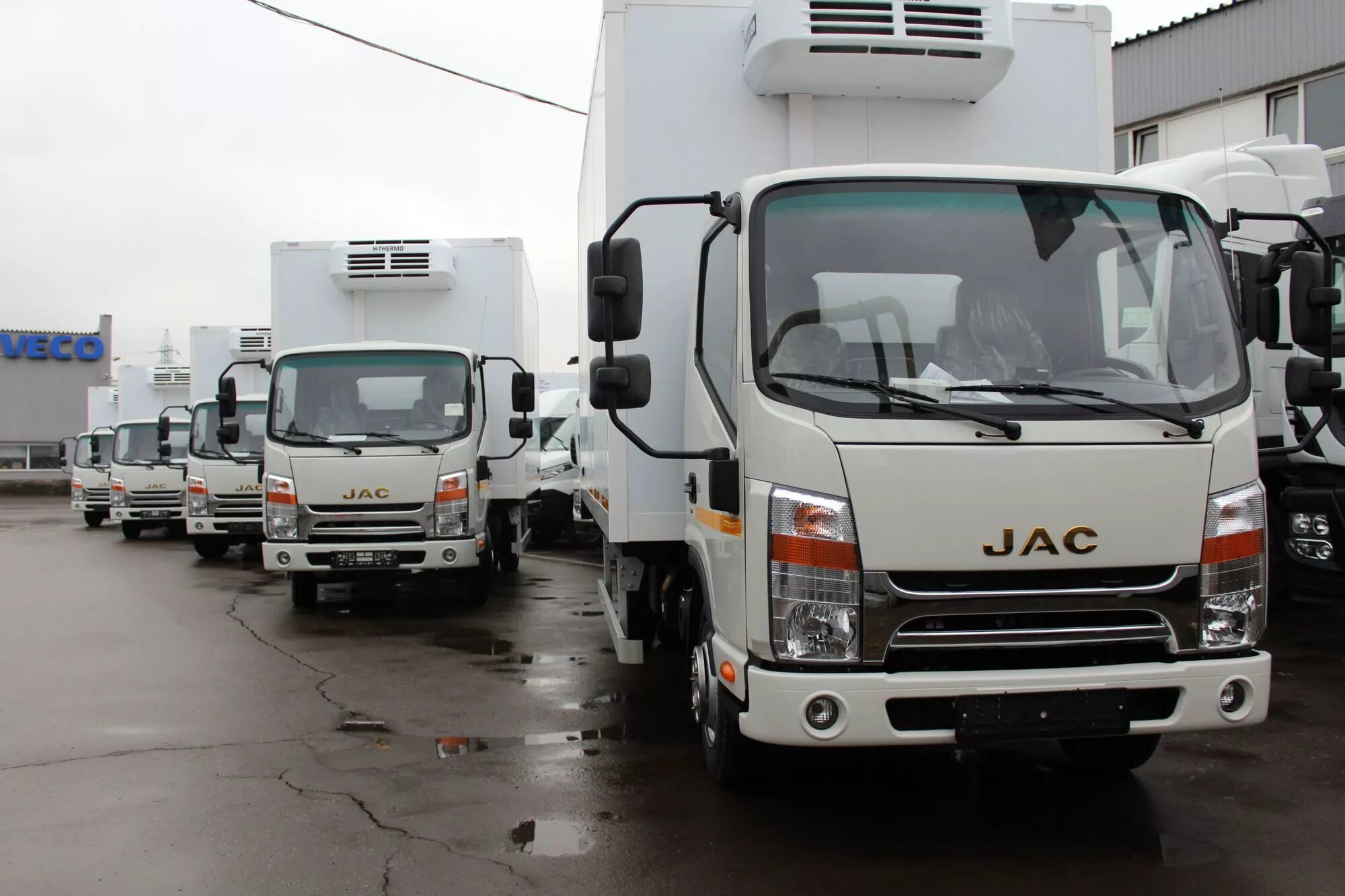 Jac s3 2023. Дилер jac нижний новгород. Машина jac motors. Джак 25 грузовик. Дилер jac нижний новгород.