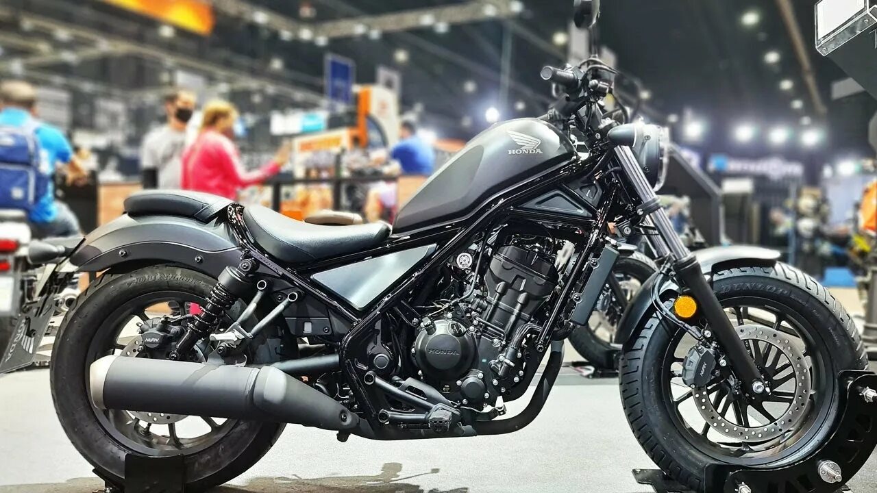 Хонда ребел 300. Honda rebel 300. Honda cmx500 rebel. Honda rebel 300 custom. Honda rebel 300.