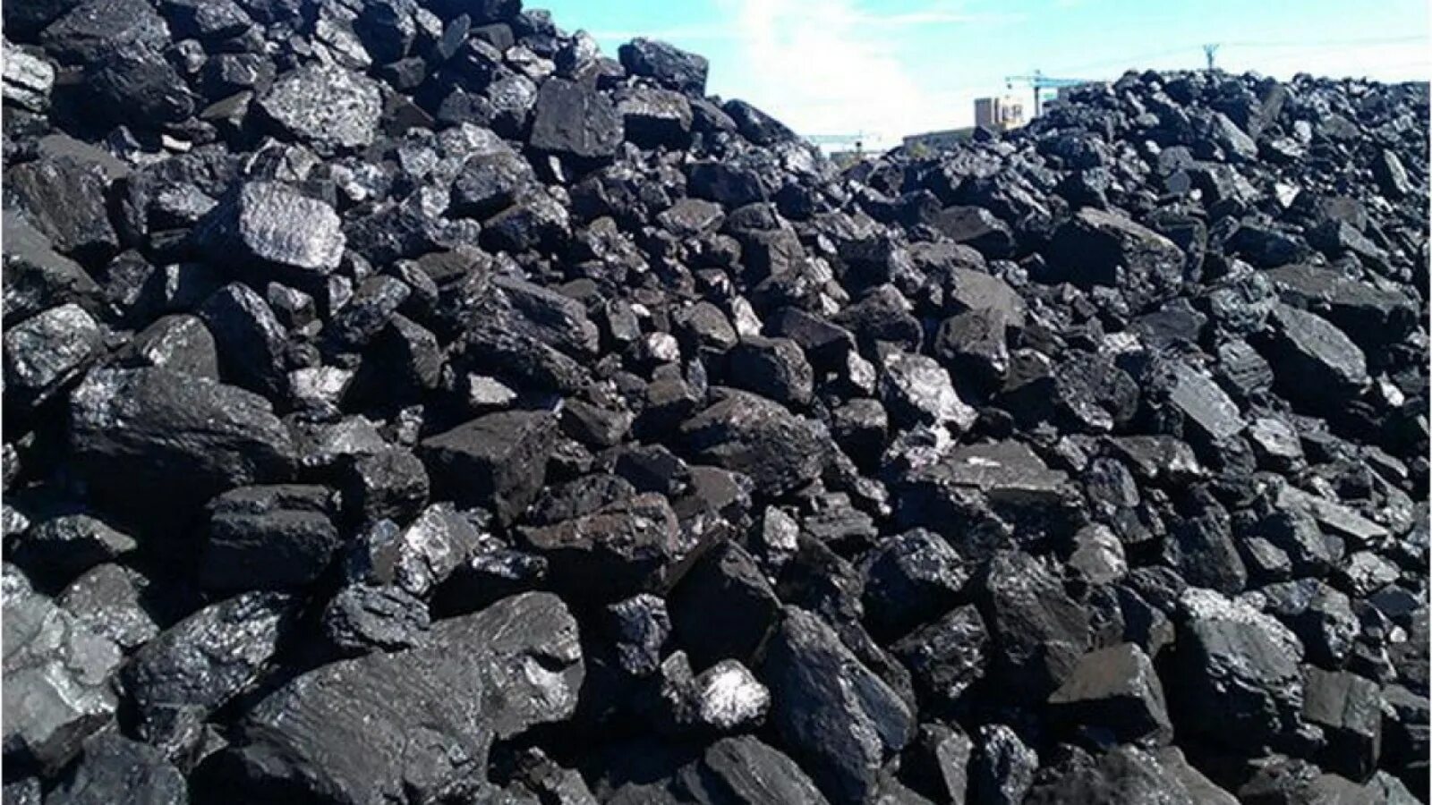 Уголь дпк сортовой это простыми. Сортовой рядовой. Черни уголь. Сортовой рядовой. Сортовой рядовой.