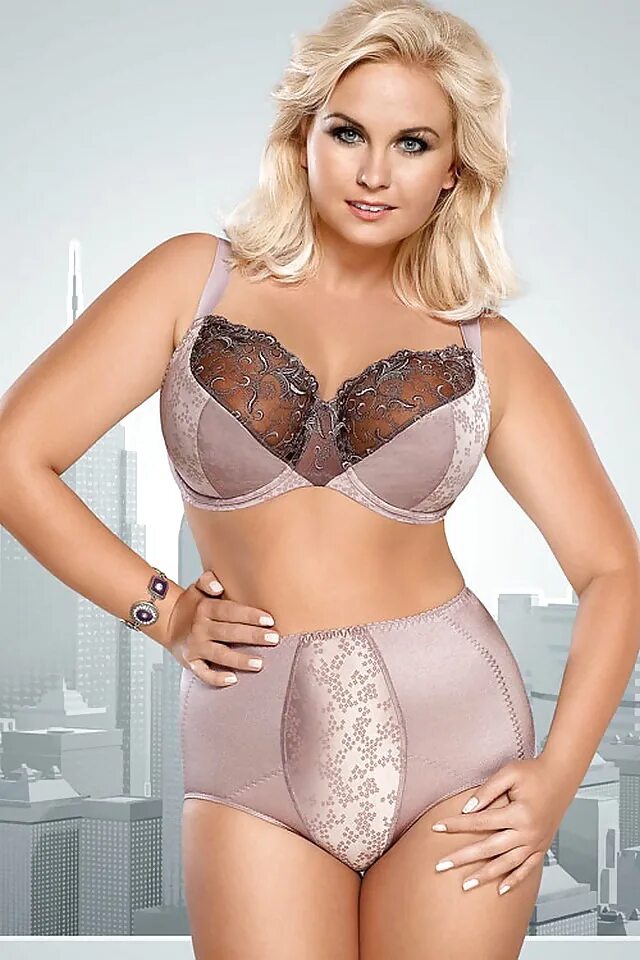 нижнее белье больших размеров. бюст gorsenia k564. нижнее белье для полных женщин. Ewa, kris line. женщины в нижнем белье.