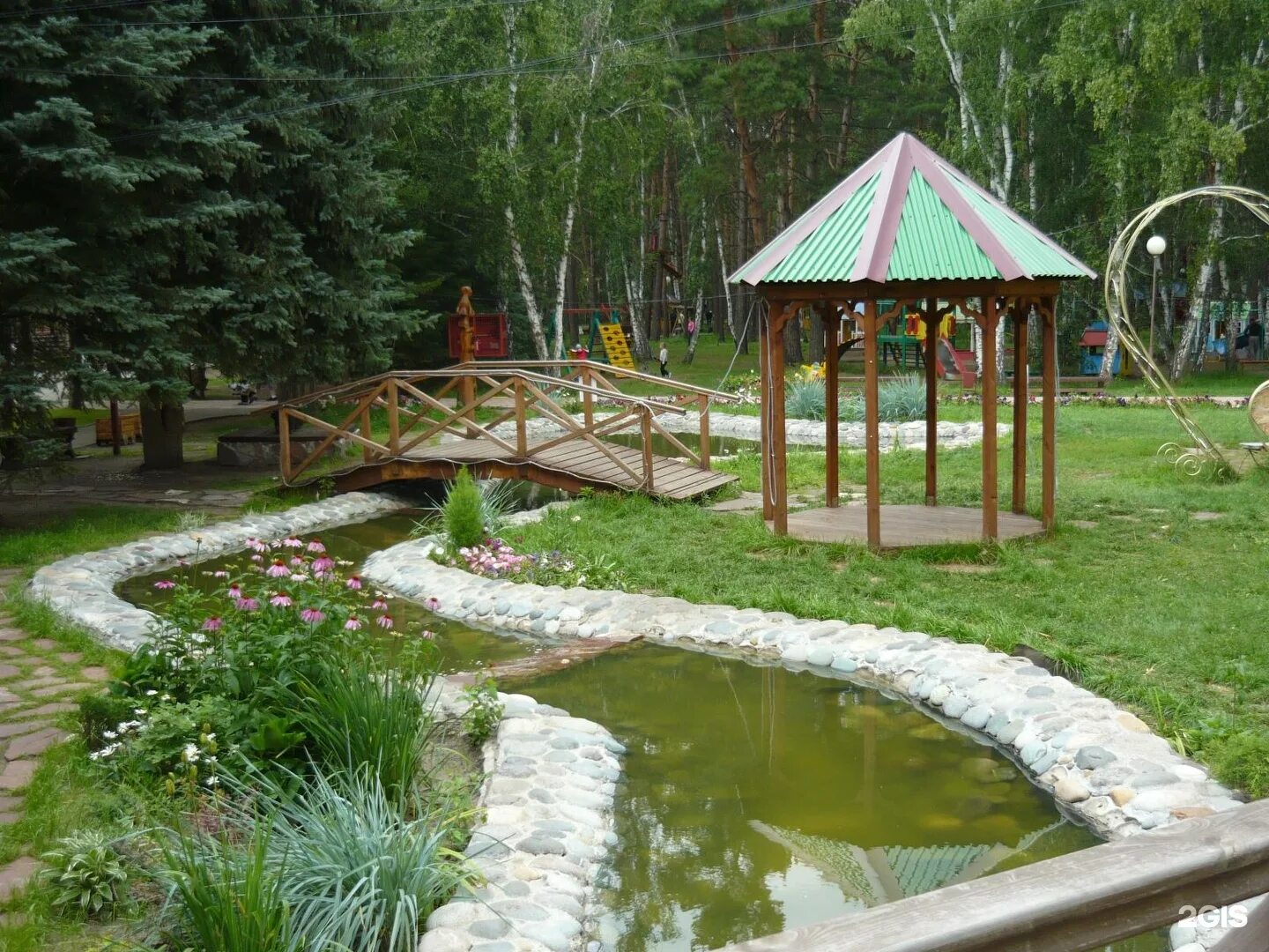 Сказка база отдыха в чернолучье. Сказка база отдыха в омске. База в сосновом бору горный алтай. Сказка база отдыха. Лесная сказка оренбург база отдыха.