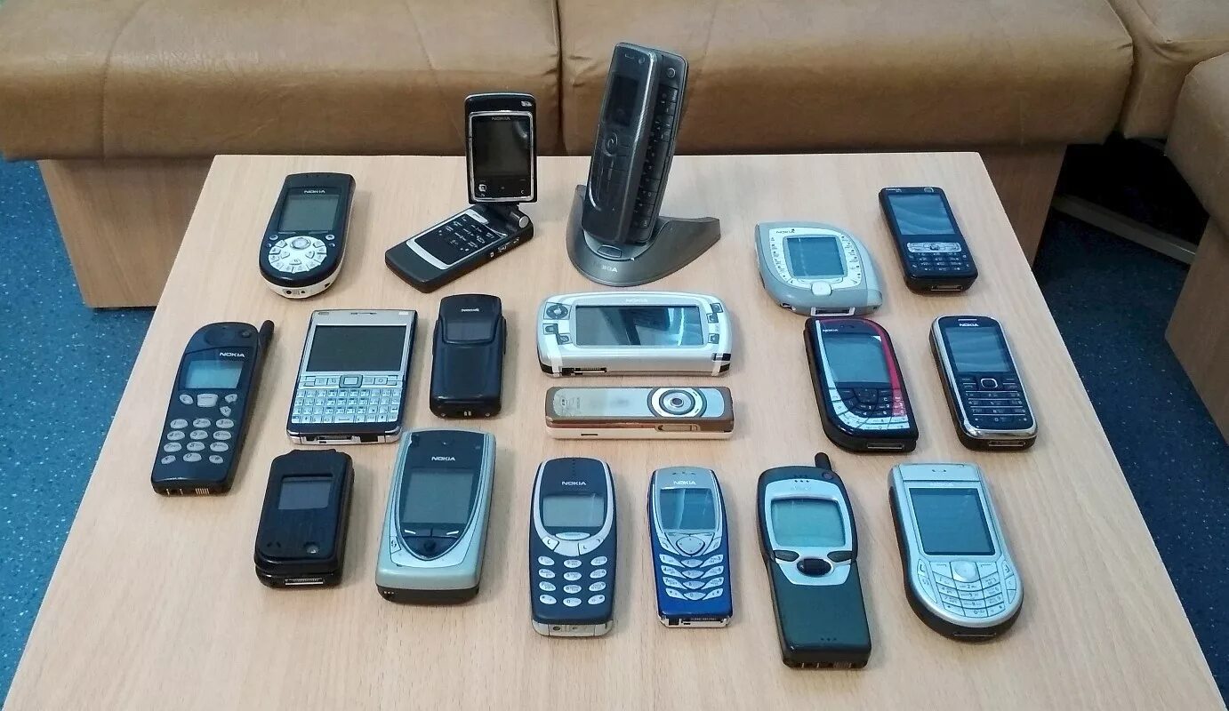 Nokia 2000-е. Линейка Nokia 2000 года. Нокиа линейка 7630. Радиотелефон 90 х нокиа. Collection телефон