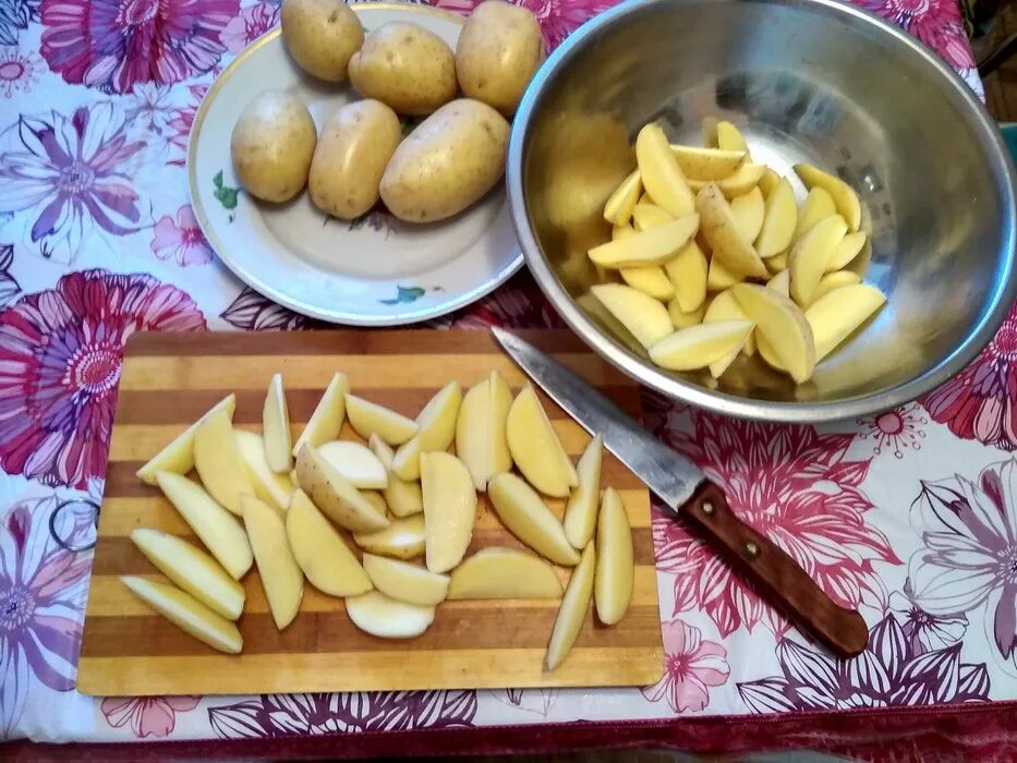 Картофель по-деревенски в духовке