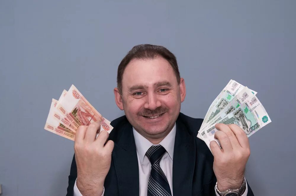 Деньги рубли и люди