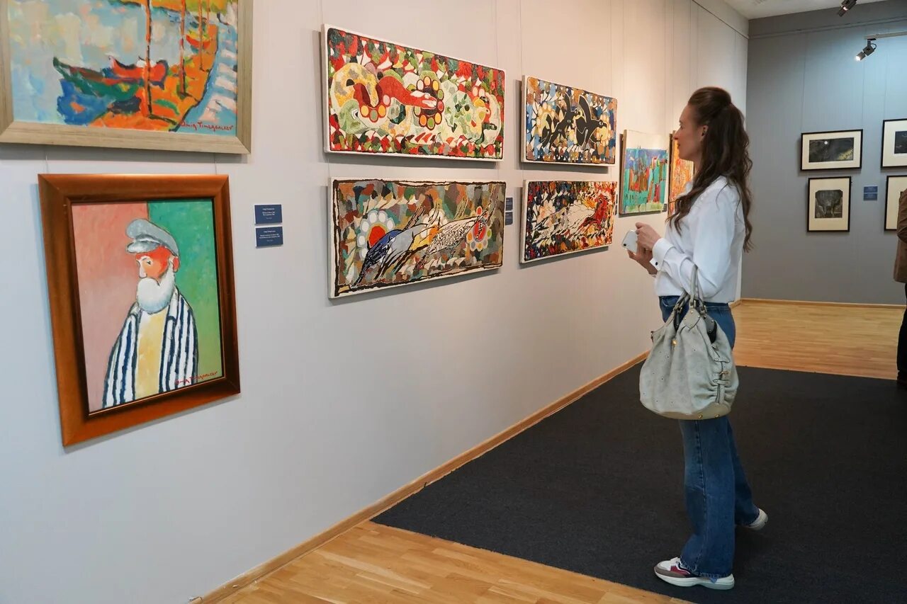 Музей современного искусства (денвер) экспозиция. Выставочный зал «домик чехова» улица малая дмитровка, дом 29. Цвз манеж санкт-петербург внутри. Зал какой выставочный. Илона кесаева галерея.