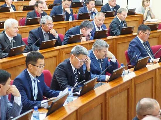 Народный хурал республики бурятия. Председатель народного хурала бурятии. Спикер хурала. Спикер хурала. Спикер хурала.