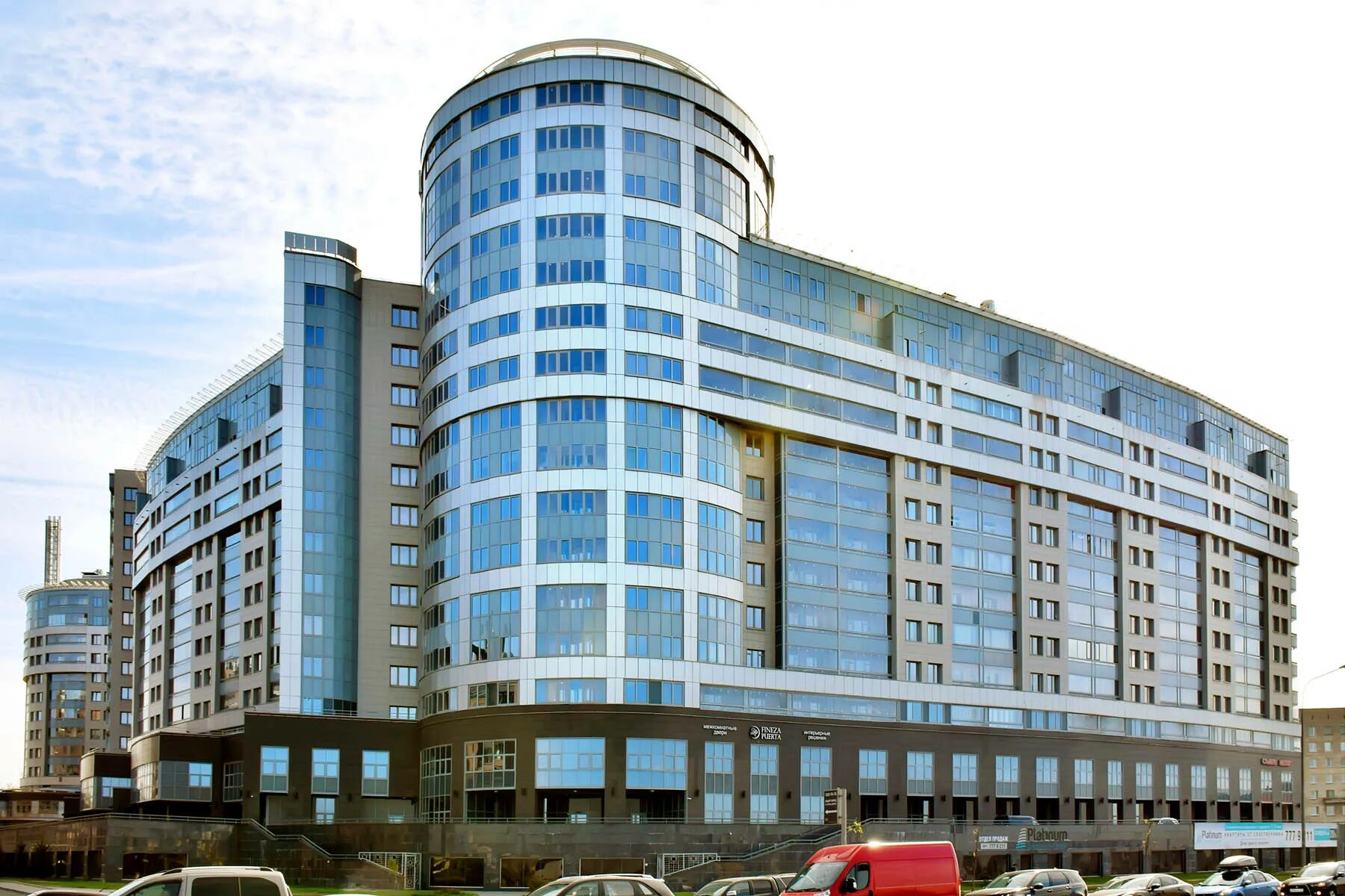 Снять 2-комнатную квартиру 100 м² в ЖК "Platinum" по адресу Санкт-Петербург, Све