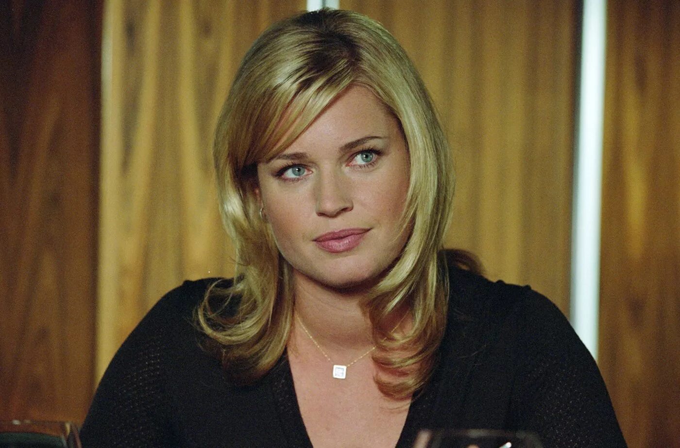 Прожигатели жизни 2005. Rebecca Romijn man about Town.