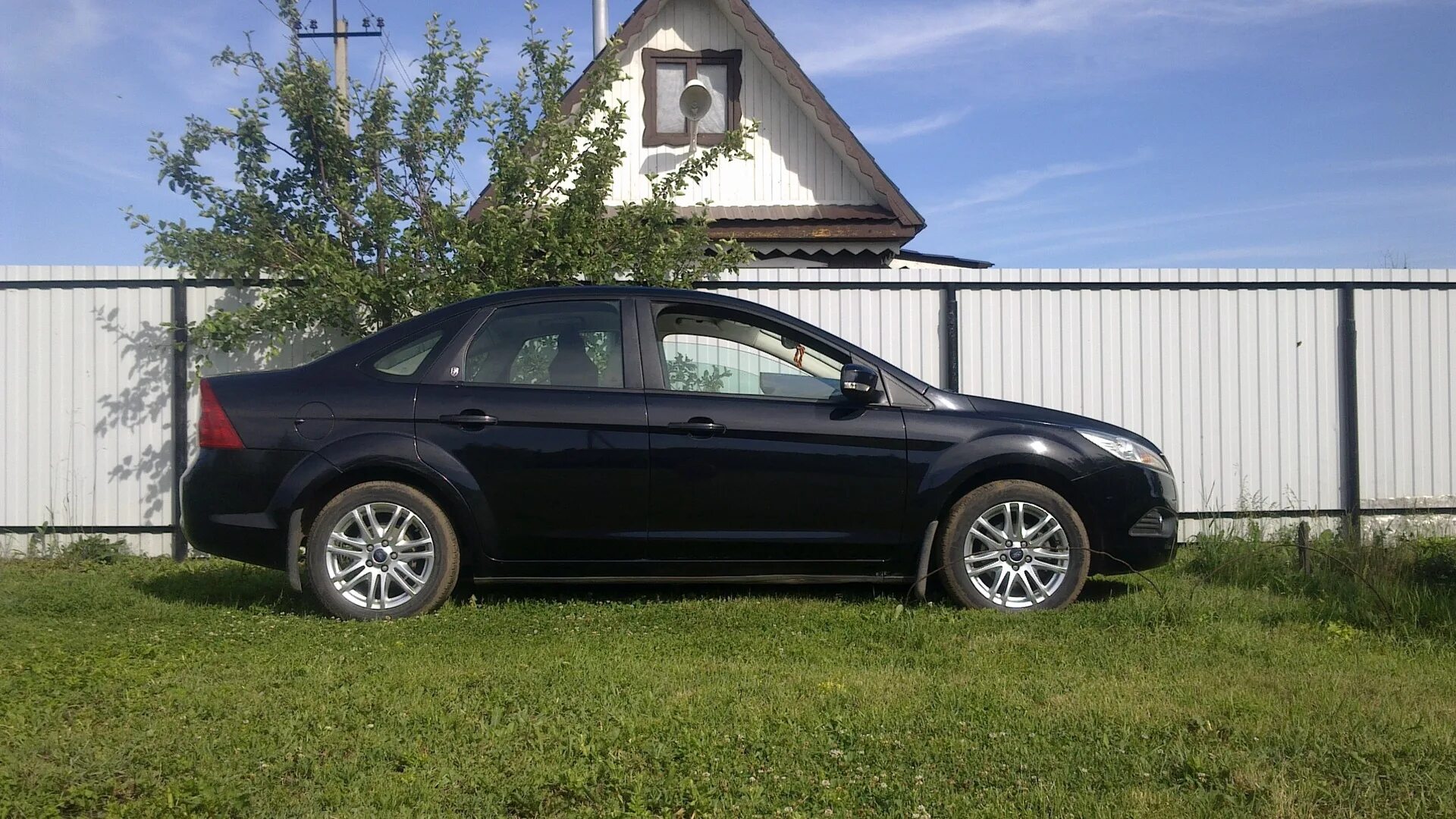 Ford focus 2 2009. Ford focus 2 2008. Форд фокус 2 рестайлинг 2009. Ford focus 2 седан 2008. Форд фокус 2 рестайлинг хэтчбек мокрый асфальт.