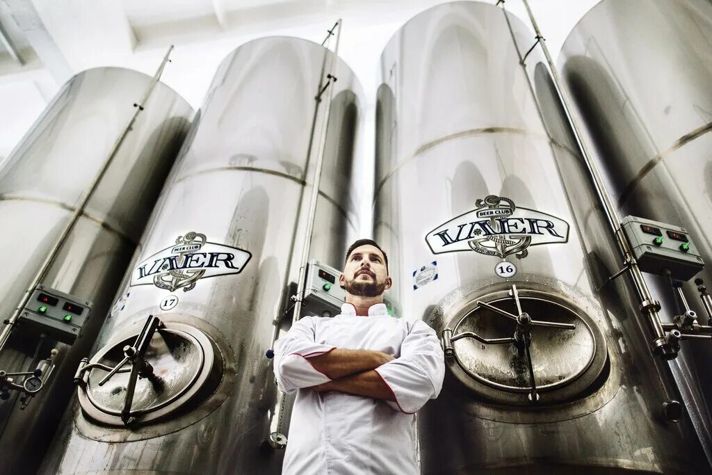 пиво классическое разливное. пивоварня новосибирск. феникс частная пивоварня новосибирск. пивнушка в калинкино. вайер пивоварня новосибирск.