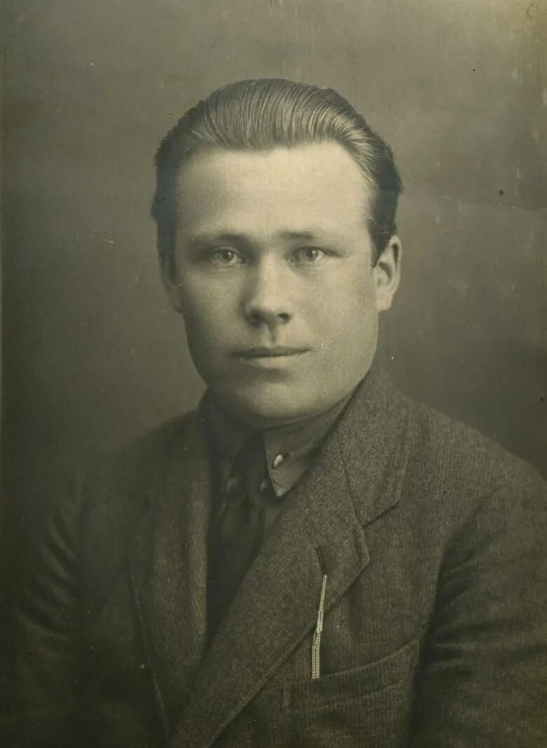 лихачев михаил павлович книги. основоположники коми пермяцкой литературы. коми пермяцкие стихи. лихачева м п. лихачев михаил павлович.