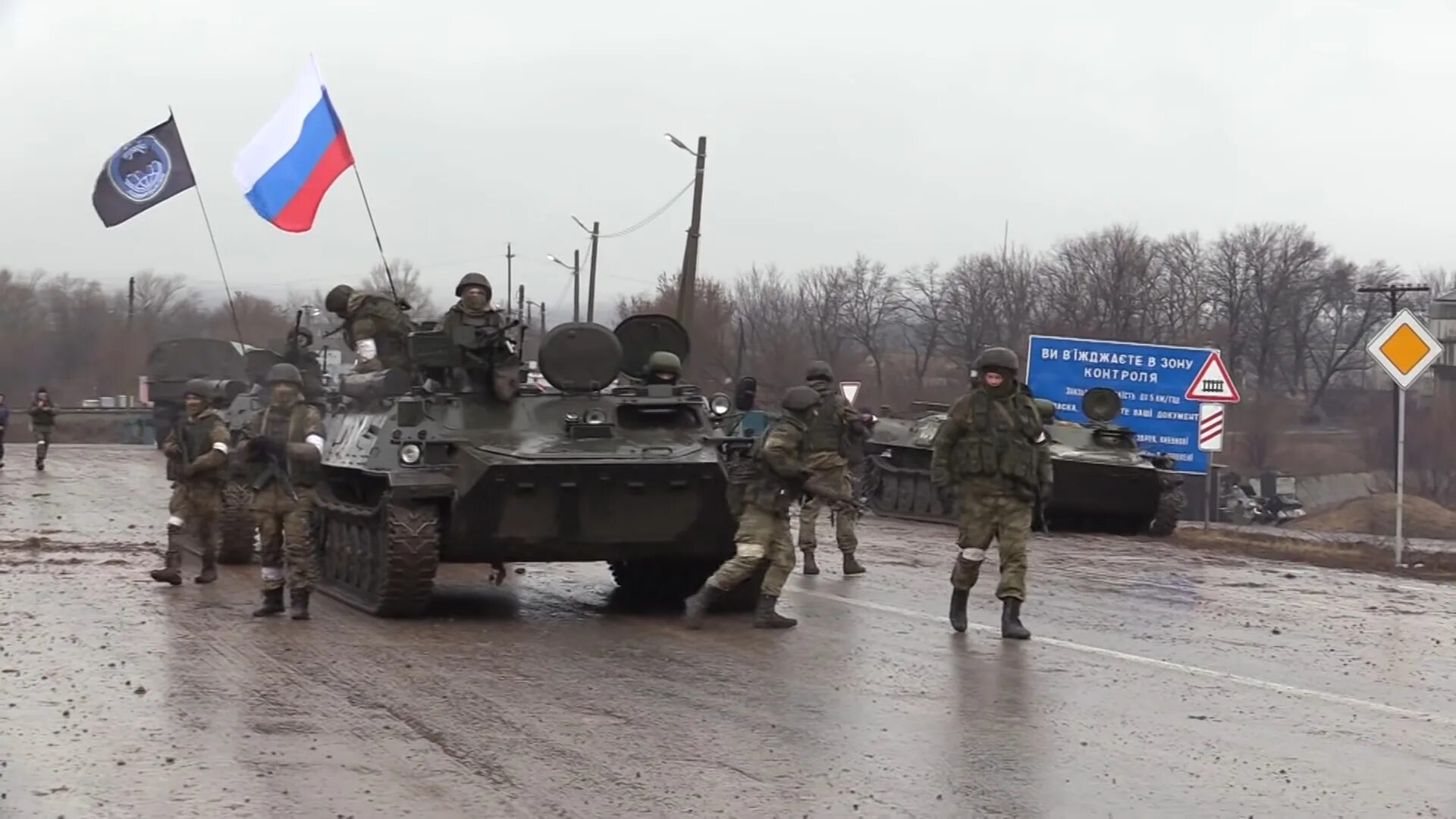 Продвижение российских войск на украину видео. Народная милиция ДНР В Мариуполе. Кинбурнская коса ВСУ. Русские войска на Украине. Российская Военная техника.