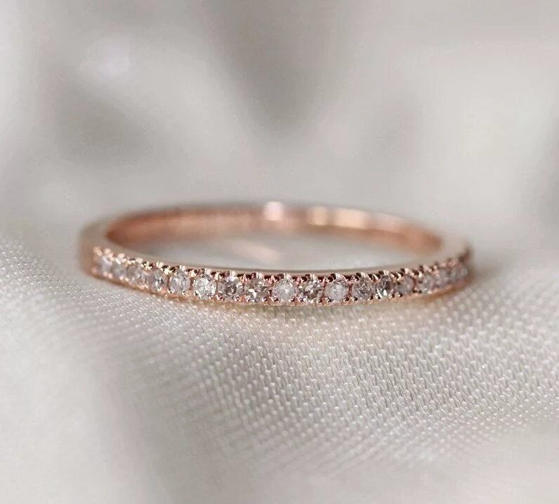117761E 18K Gold Diamond Wedding Band, (0.22ct.