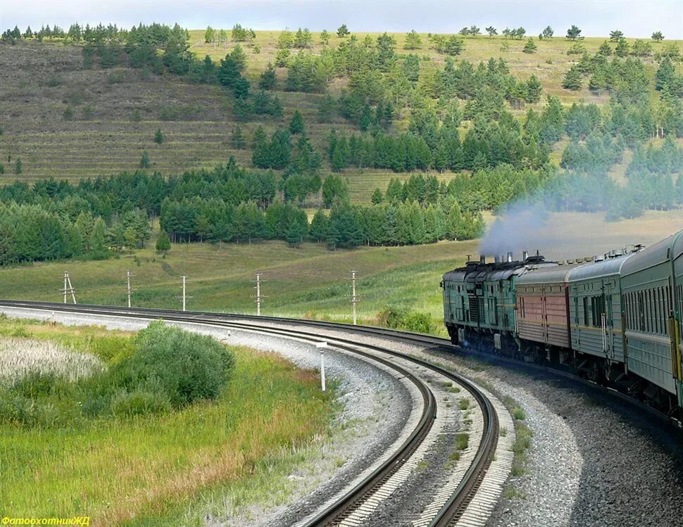 Железные дороги ульяновск. Тепловоз 2тэ116 Ульяновск. 2тэ10м. Тепловоз 2тэ10м пассажирский. Станция Кандры.