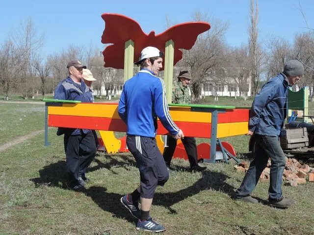 Погода в подосиновке. Детские площадки в новохоперске. Подосиновка воронежская область. Подосиновка воронежская область. Подосиновка.