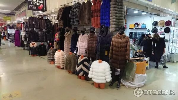 Дубровка в москве рынок брендовые. Премиальный рынок дубровка. Метро дубровка рынок вещевой. Рынок дубровка в москве. Рынок дубровка в москве.