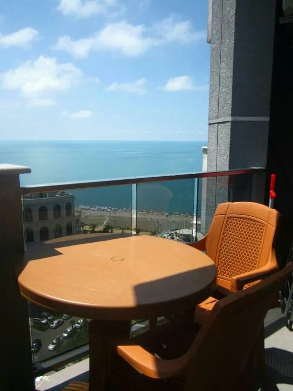 Euro palace gonio. Батуми снять квартиру. Снять жилье в батуми возле моря. Цихисдзири старые дачи. Кобаладзе 4 батуми.