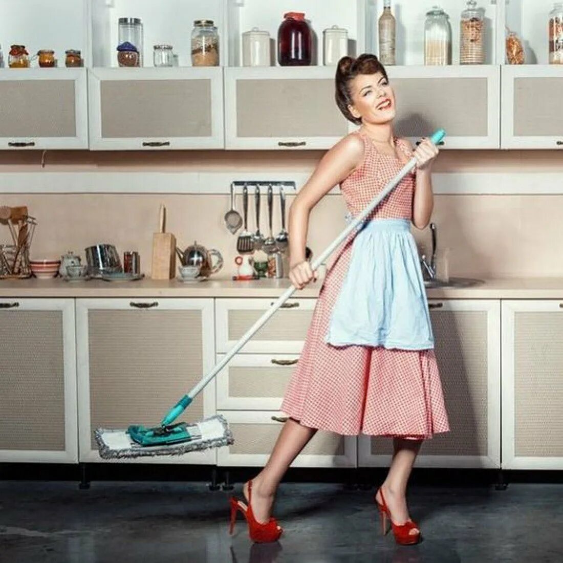 Женщина и домашнее хозяйство. Занятость и трудовая миграция. Женщина хозяйка в доме. Количество домохозяек. Количество домохозяек.