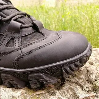 Тактические кроссовки