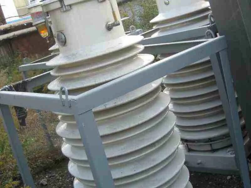 Трансформатор напряжения нкф 110. Трансформатор нкф-110-57. Трансформатор нкф-110. Трансформатор напряжения нкф 110. Трансформатор напряжения 110 кв нкф.