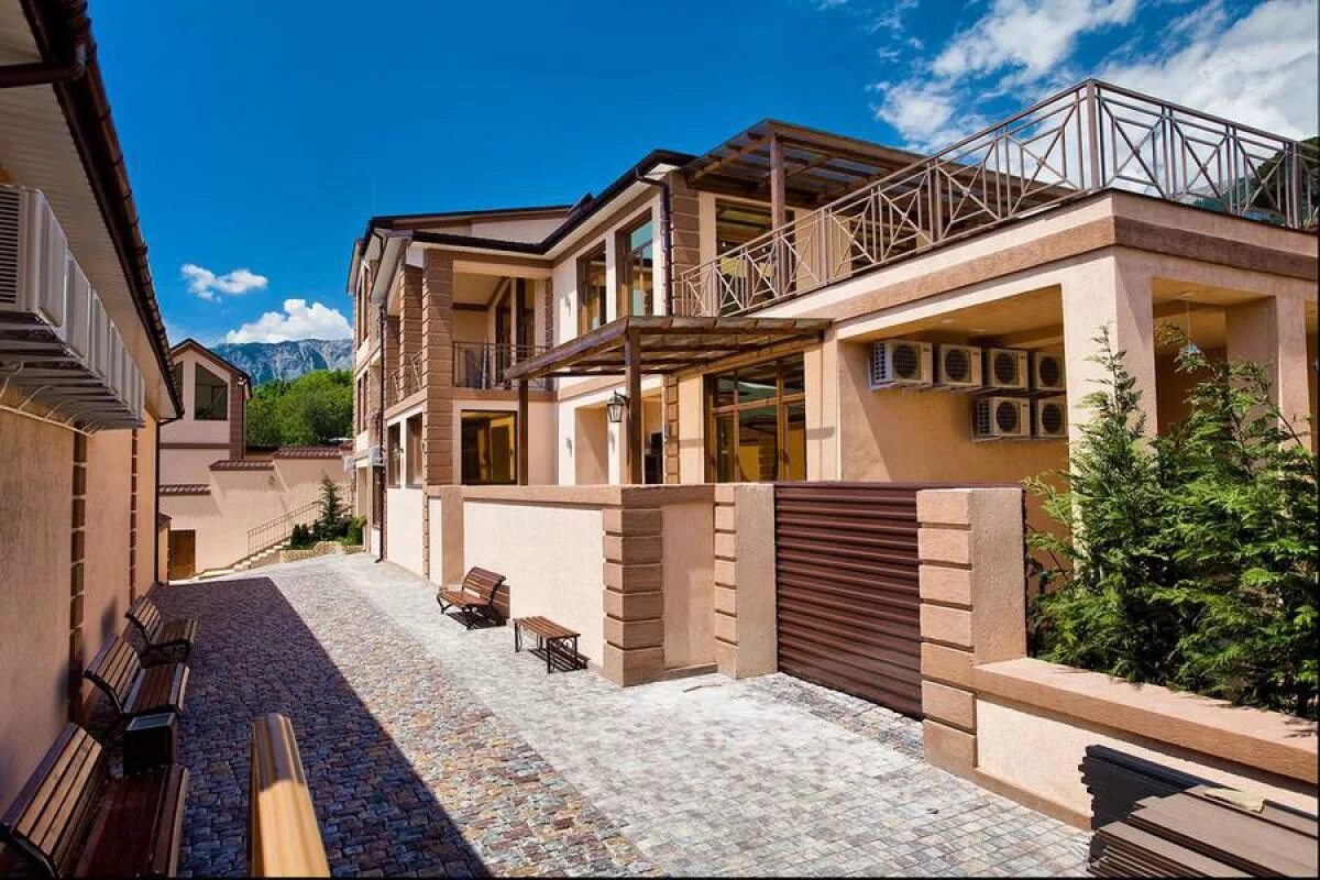 Коттедж ялта. Ялта дом у моря. Ялта, пос. Поликуровская вилла ялта. Санаторий сосняк ялта берия.