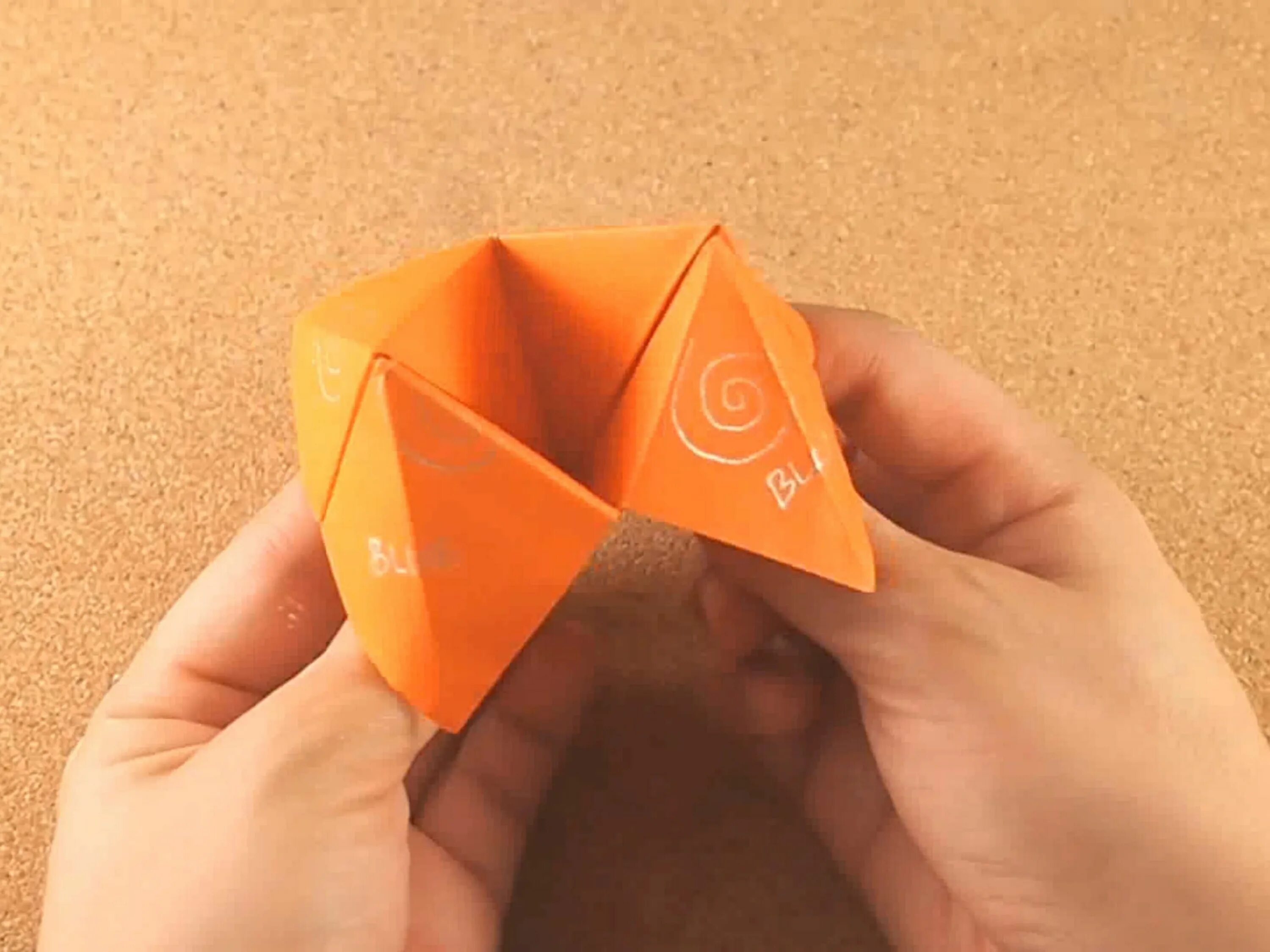 Оригами. Поделки из квадрата бумаги. Интересные оригами. Оригами несложные.