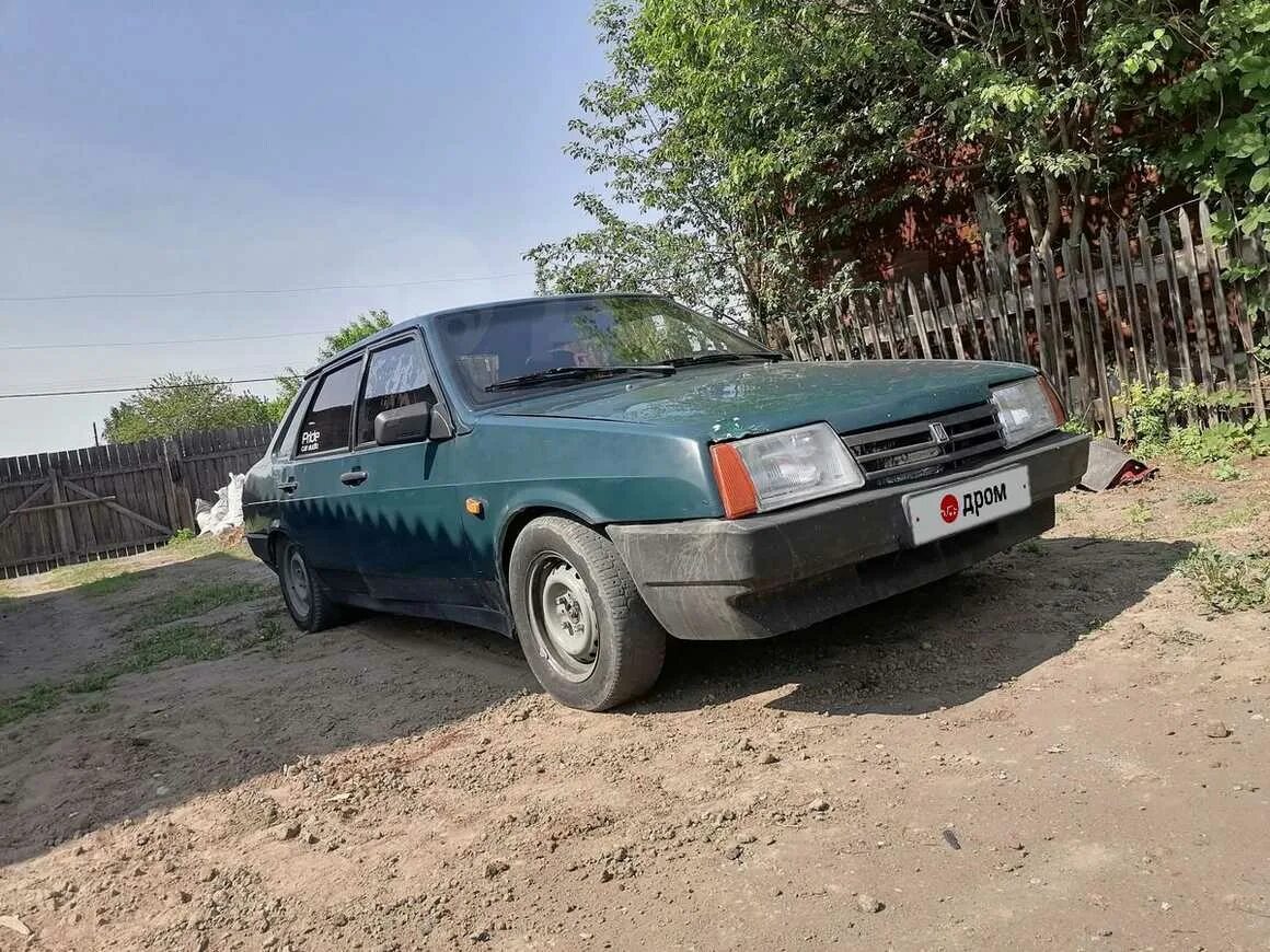 Цвета нива 2121 1999 года выпуска. Ваз 2121 нива красная. Ваз 2121 седан. Ваз хакасии. Ваз 2131 для экспедиций.