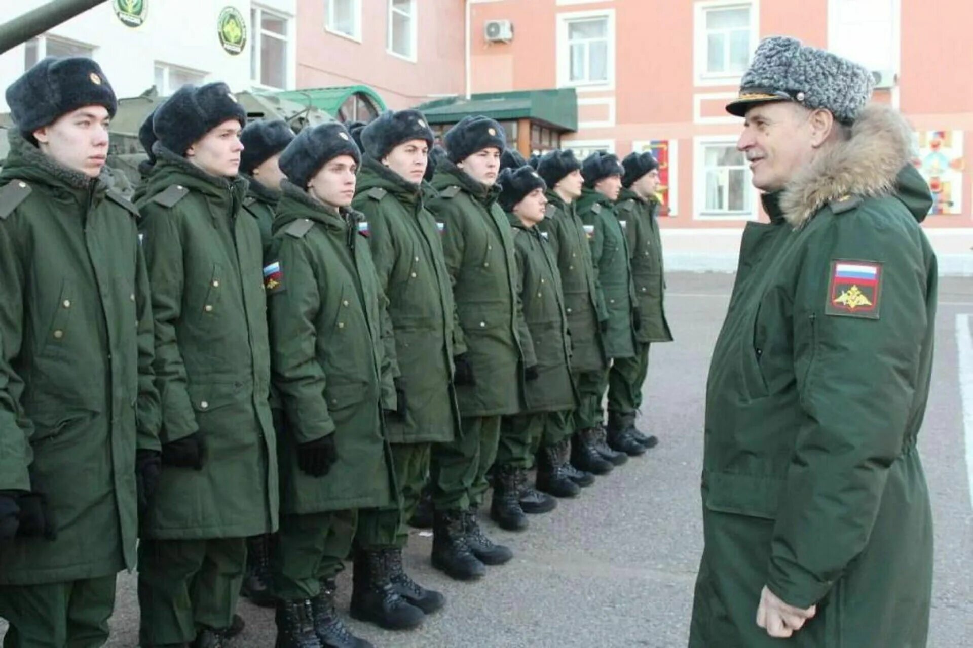 Служить два года