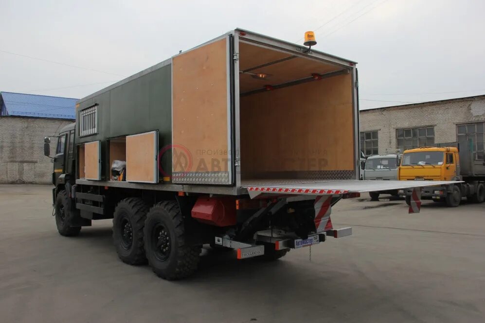 Автомобили для перевозки взрывоопасных веществ. Транспортное средство ex2 ex3. Газ-33081 егерь-2. Фургон специальный на шасси камаз 44118. Правила перевозки взрывчатых веществ.