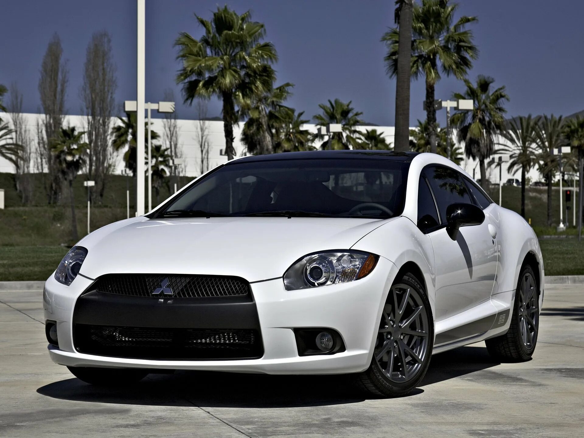 Белая машина фотографии. Mitsubishi eclipse белый. митсубиси эклипс белая. mitsubishi eclipse 2012. mitsubishi eclipse gt 2014.