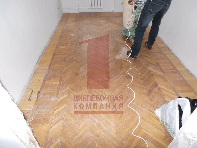 Циклевка метр. Циклевка паркета. циклевка пола. отциклевать паркет до и после. циклевка пола до и после.