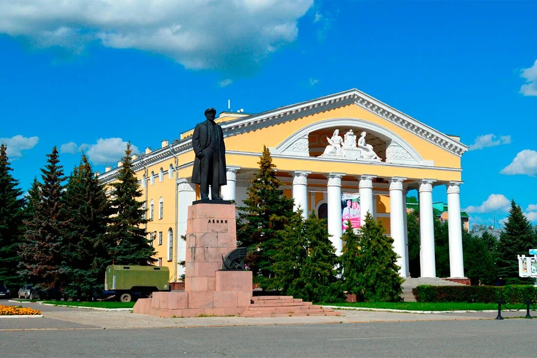 Театр марийский йошкар ола. Театр Шкетана Йошкар-Ола. Театры м Шкетана Йошкар-Ола. Театр драмы имени Шкетана Йошкар-Ола. Национальный театр имени Шкетана Йошкар-Ола Марийский.