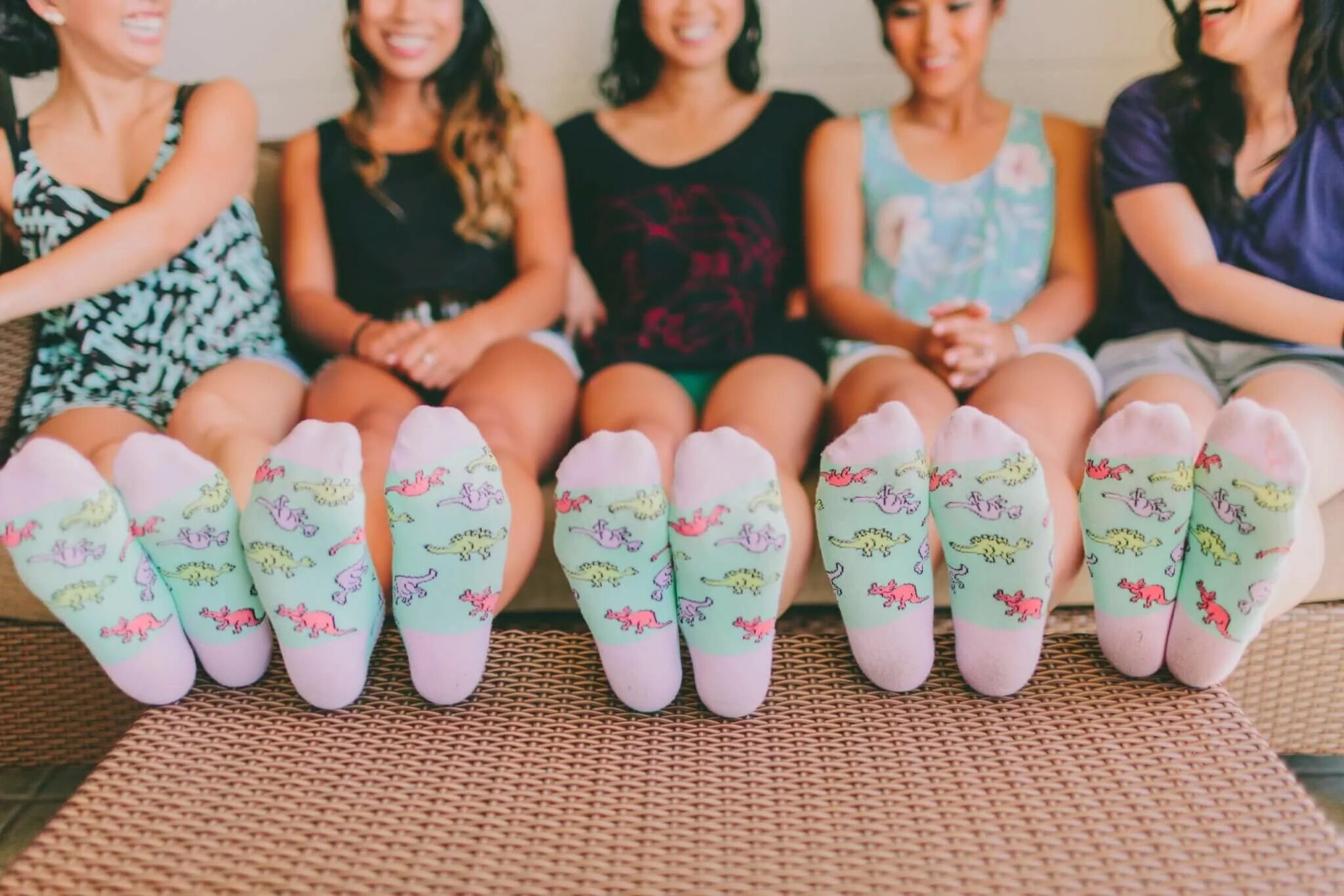 Грязные носочки девушек. Ступни подростка. Socks feet girls. Фут socks. Ступни девочек.